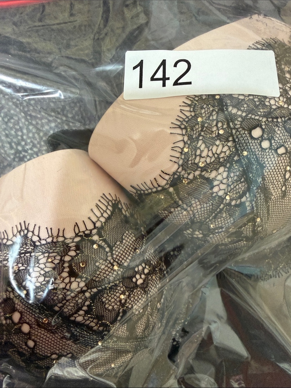 Victoria's Secret Dream Angels Lined Demi Bra with Black Lace Overlay - Picture 15 of 15